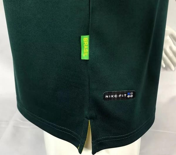 Retro 1998 Brazil Green Goalkeeper Jersey - Image 4