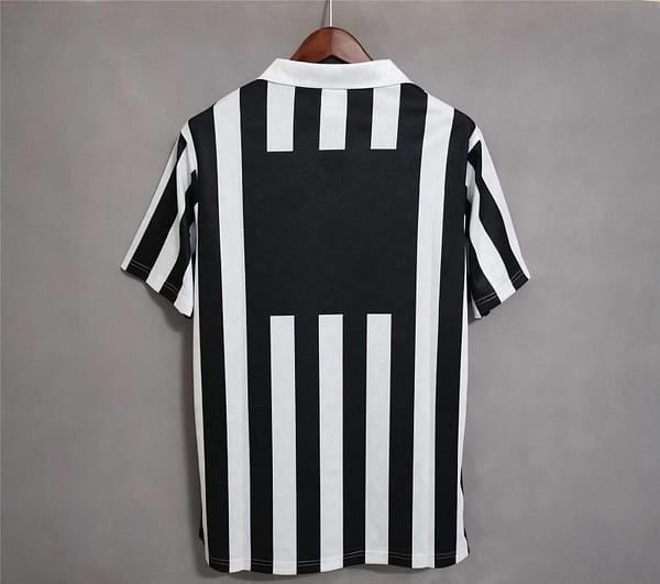 Retro 92/94 Juventus Home Jersey - Image 3