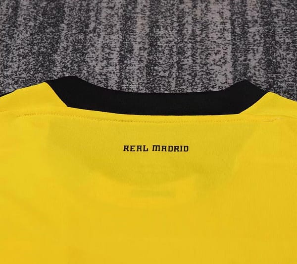 Retro Kids 11/12 Real Madrid Yellow Goalkeeper Jersey - Image 5