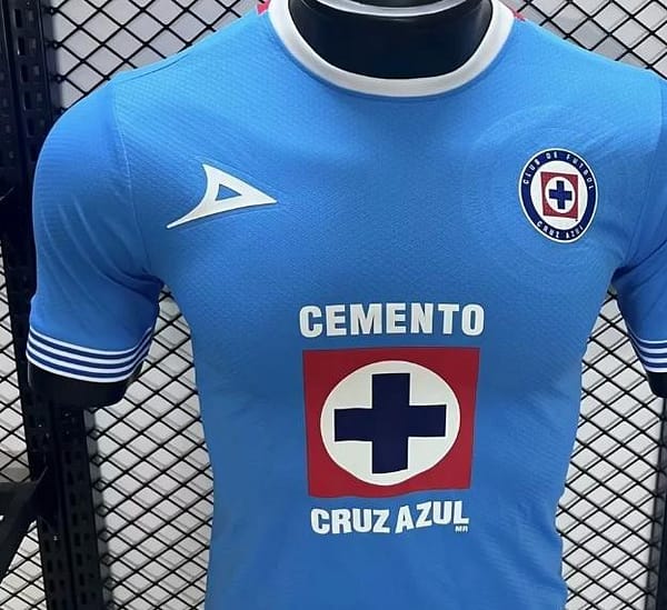 Player Version 24/25 Cruz Azul Home Jersey - Image 3