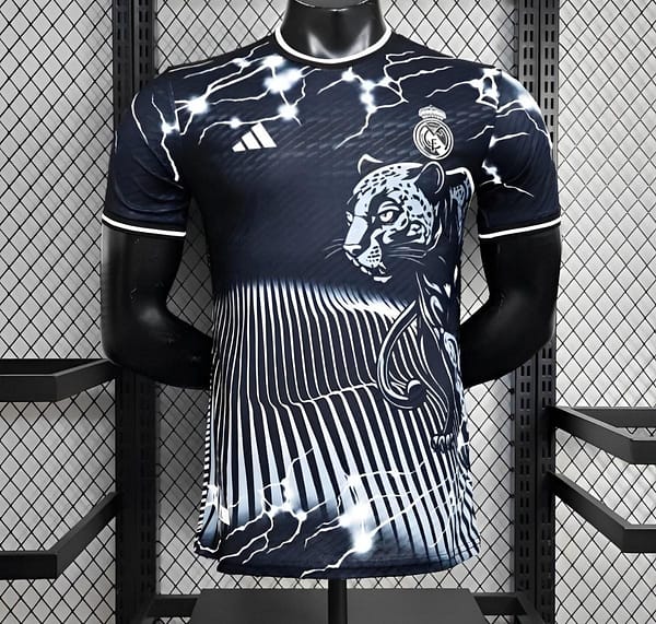 24/25 Player Version Real Madrid Special Edition
