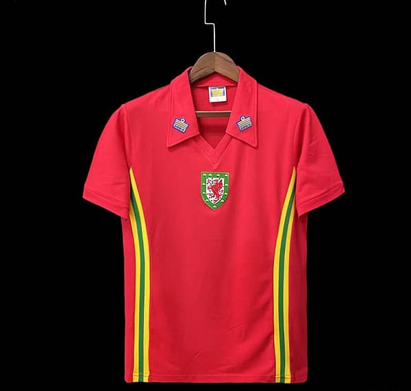 Retro 76/79 Wales home Soccer Jersey