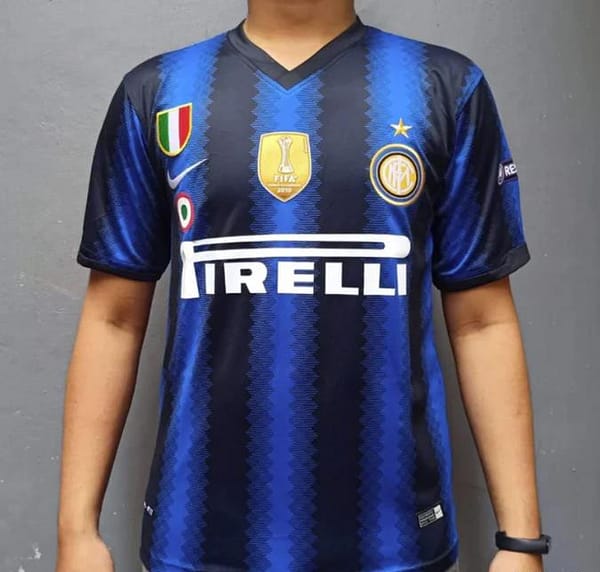 Retro 10/11 Inter Milan Home Jersey - Image 4