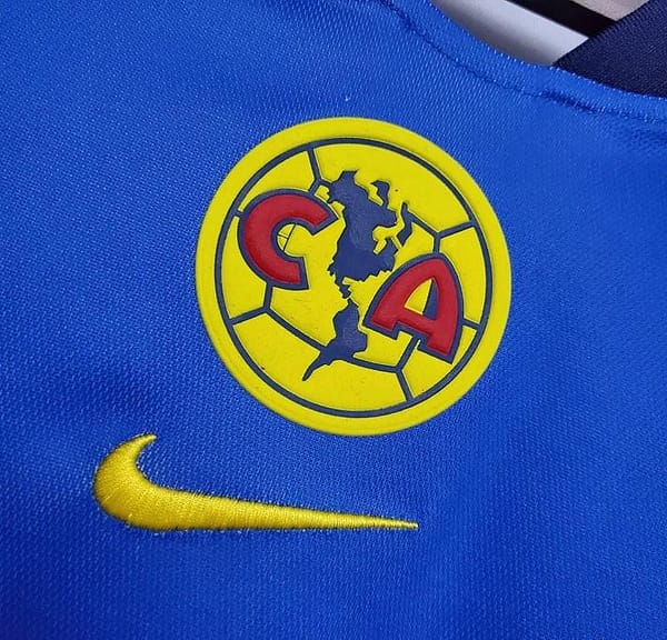 Retro 01/02 Club America Away Blue Jersey - Image 9