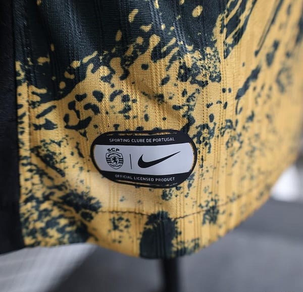 Player Version 24/25 Sporting Lisbon Third Jersey - Image 4
