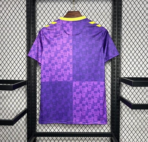 24/25 Malaga Purple Pre-match Training Jersey - Image 3