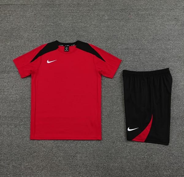 24/25 Nike Red Short Sleeve Jersey+Shorts - Image 10