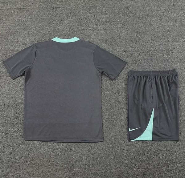 24/25 PSG Grey Short Sleeve Jersey+Shorts - Image 11