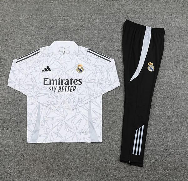 24/25 Real Madrid White Special Half Zipper Jacket+Long Pants - Image 14