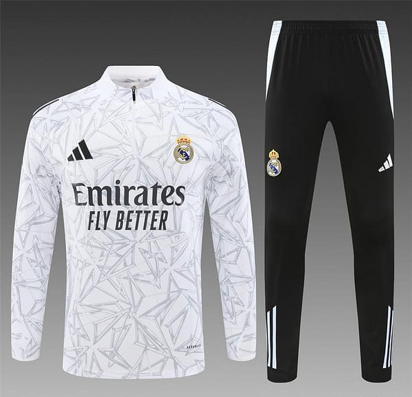 24/25 Real Madrid White Special Half Zipper Jacket+Long Pants - Image 18