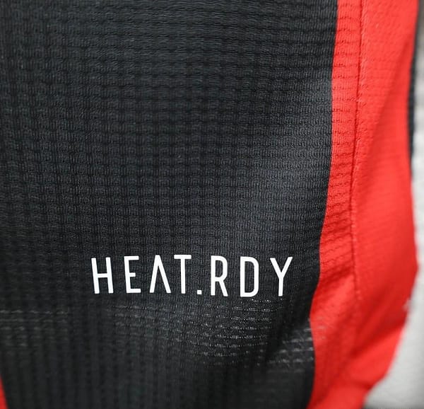 24/25 Player Version Fulham Away Jersey - Image 6