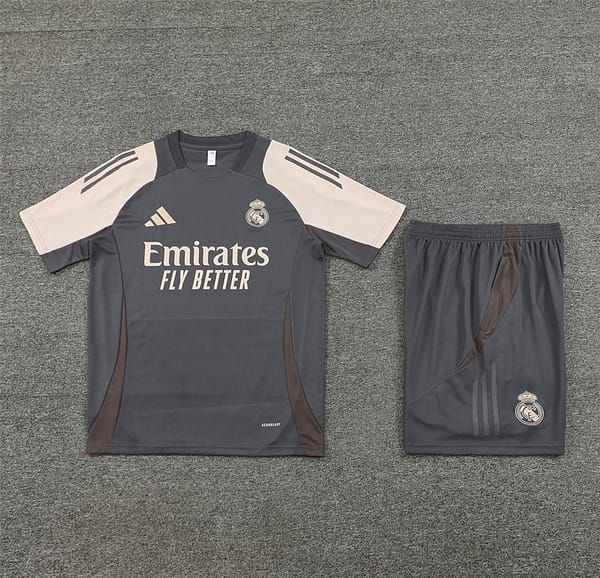 24/25 Real Madrid Black/Pink Short Sleeve Jersey+Shorts - Image 13