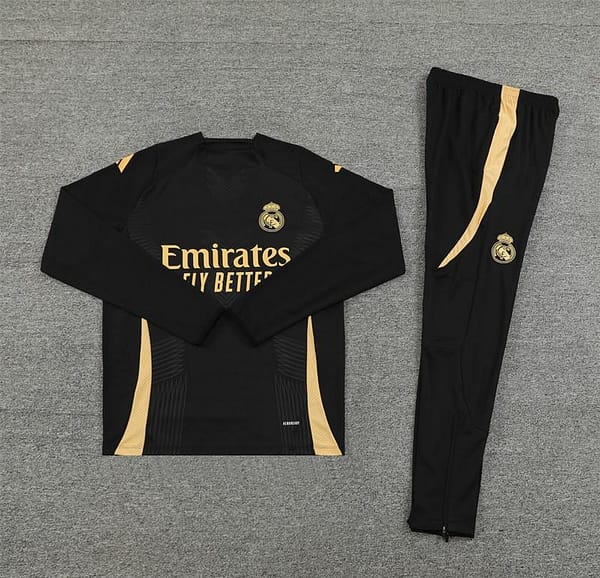 24/25 Real Madrid Black/Golden Half Zipper Jacket+Long Pants - Image 13