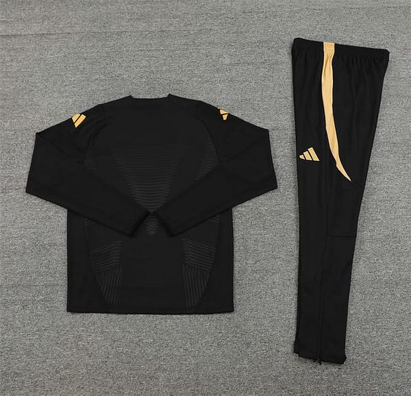 24/25 Real Madrid Black/Golden Half Zipper Jacket+Long Pants - Image 14
