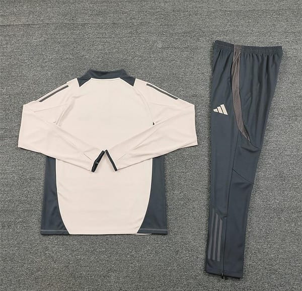 24/25 Real Madrid Khaki Half Zipper Jacket+Long Pants - Image 8