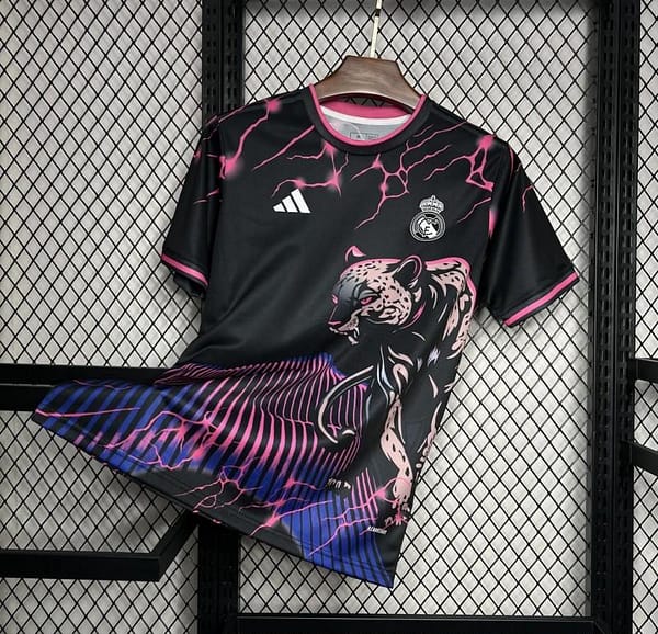 2024/25 Real Madrid Special Edition Purple Jersey - Image 2