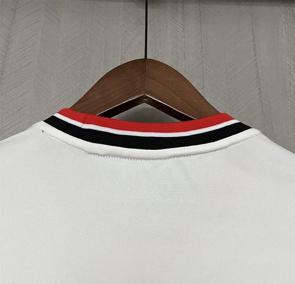24/25 Sao Paulo Beige Jersey - Image 2