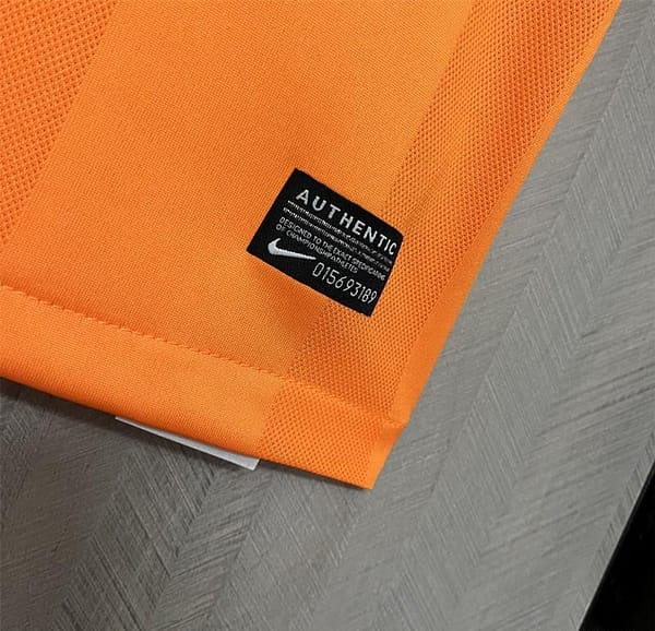 2010 Retro Corinthians Goalkeeper Orange Jersey - Image 6