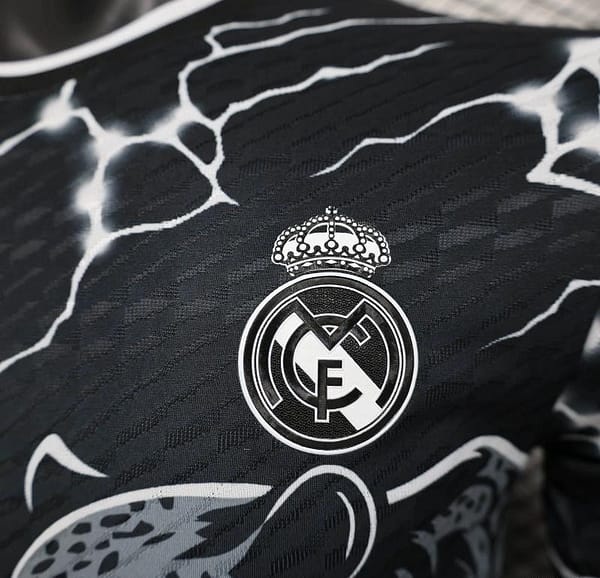 24/25 Player Version Real Madrid Special Edition - Image 3