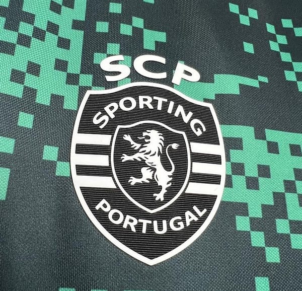 2024/25 Sporting CP Pre-Match Jersey - Image 4