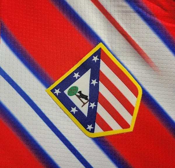 24/25 Kids Atletico Madrid Home 16-28 Jersey - Image 3