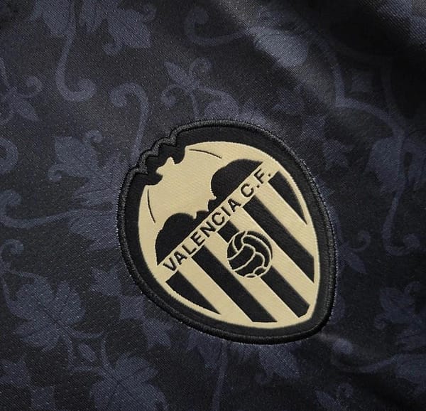 24/25 Valencia Away Jersey - Image 7