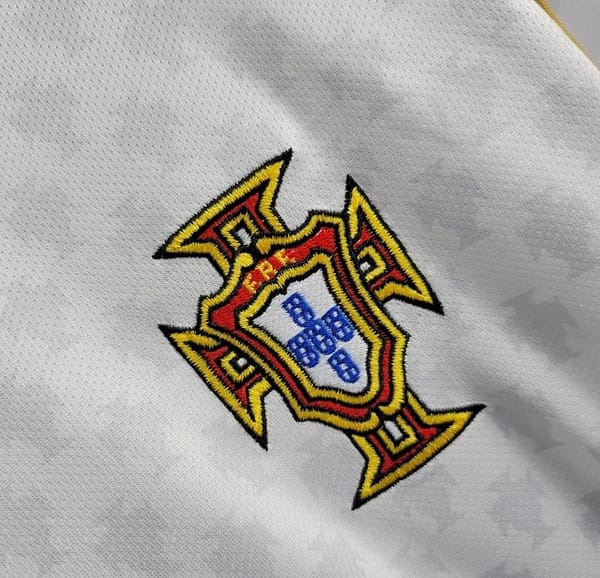 Retro 2004 Portugal Away Jersey - Image 5