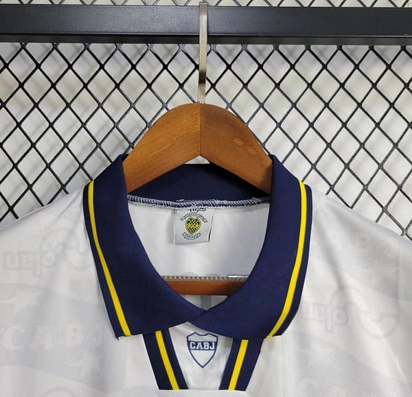 Retro 95/96 Boca Juniors Away Jersey - Image 3
