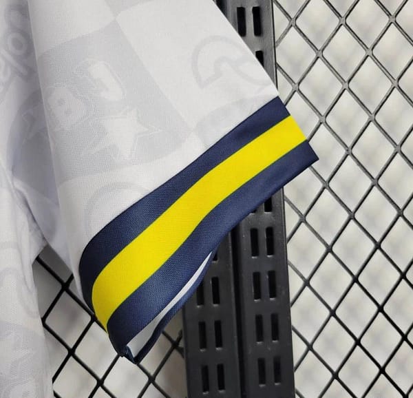 Retro 95/96 Boca Juniors Away Jersey - Image 6