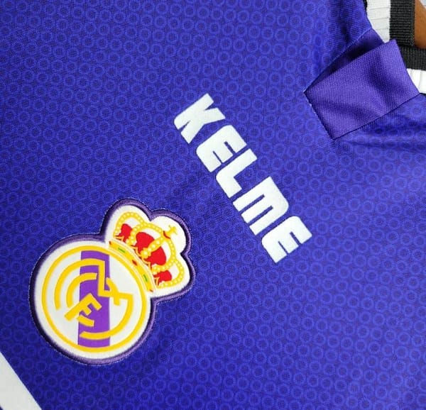 Retro 97/98 Real Madrid Away Jersey - Image 2