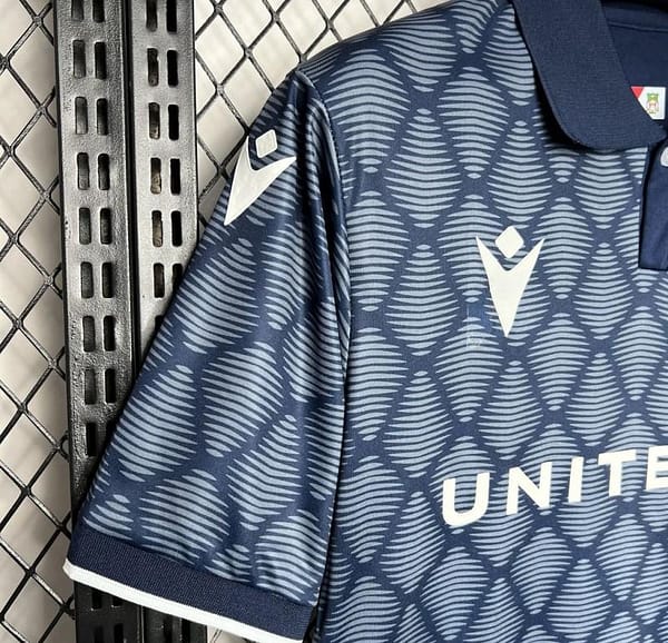 24/25 Wrexham Away Jersey - Image 8