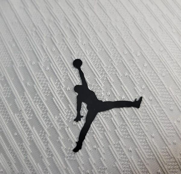 Player Version 24/25 PSG White Training Jersey - Image 2