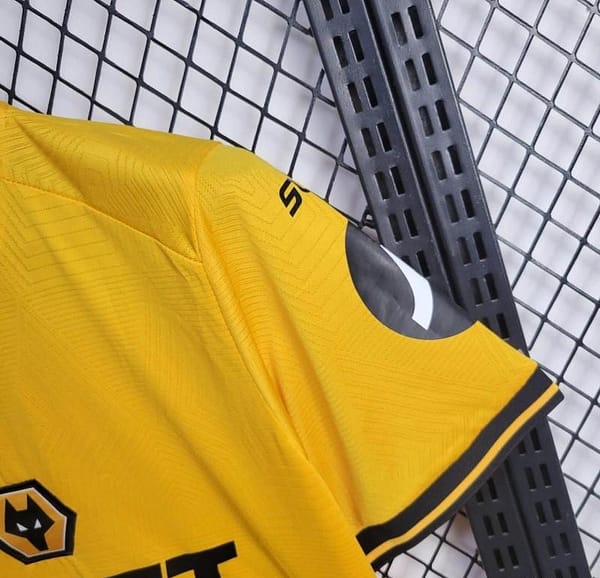 24/25 Wolverhampton Wanderers Home Jersey - Image 9
