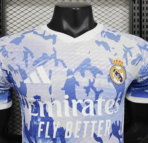 Player Version 24/25 Real Madrid Special Edition - Image 2