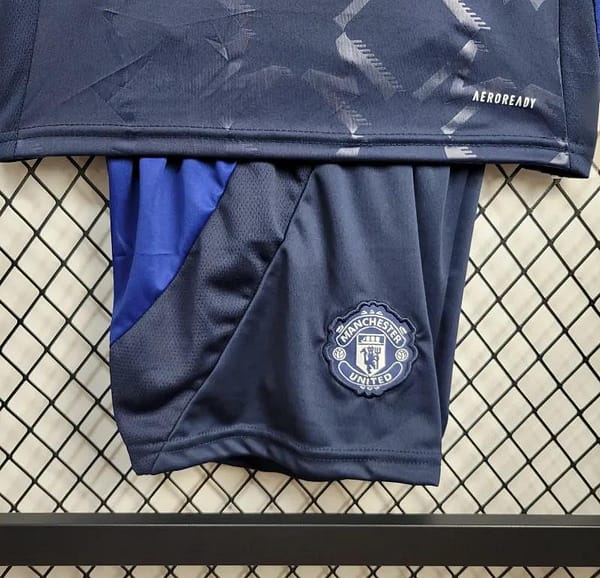 24/25 Kids Manchester United Away Jersey - Image 4