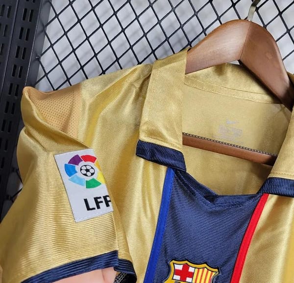 Retro 01/02 Barcelona Away Jersey - Image 8