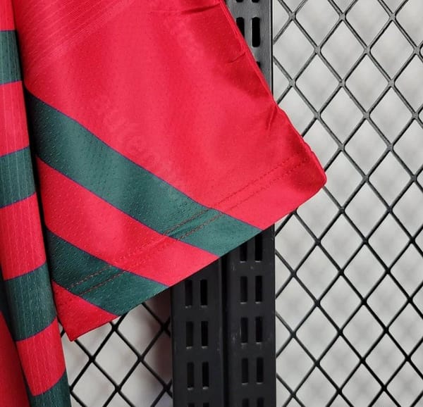 Retro 1998 Mexico World Cup Goalkeeper Red Jersey - Image 5
