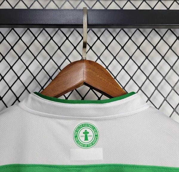 Retro 05/06 Celtic Home Jersey - Image 6