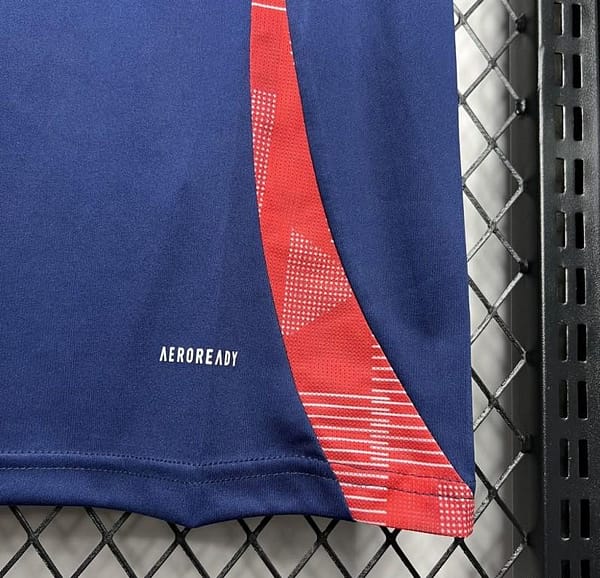 24/25 Manchester United Navy Pre-match Jersey - Image 6