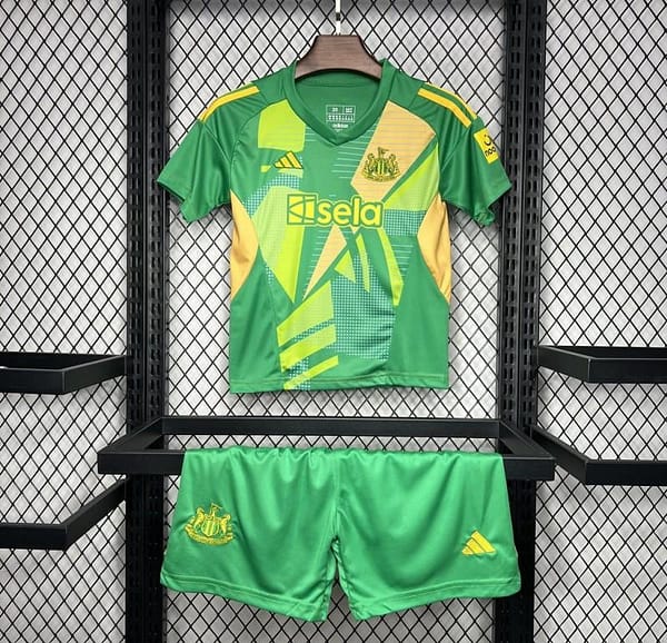 24/25 Kids Newcastle United Goalkeeper Green Jersey
