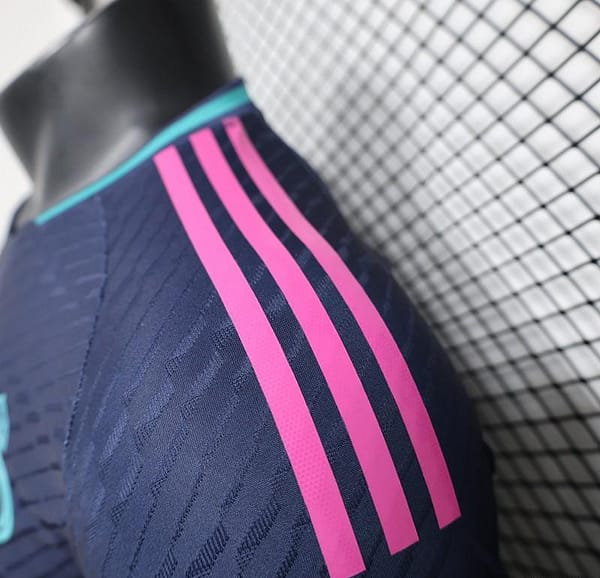 Player Version 24/25 Real Madrid Gradient Purple Special Jersey - Image 6