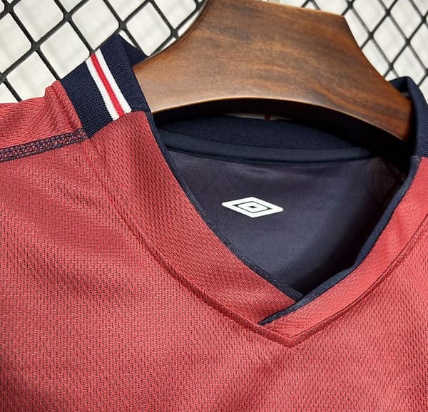 Retro 2002 England Away Jersey - Image 6