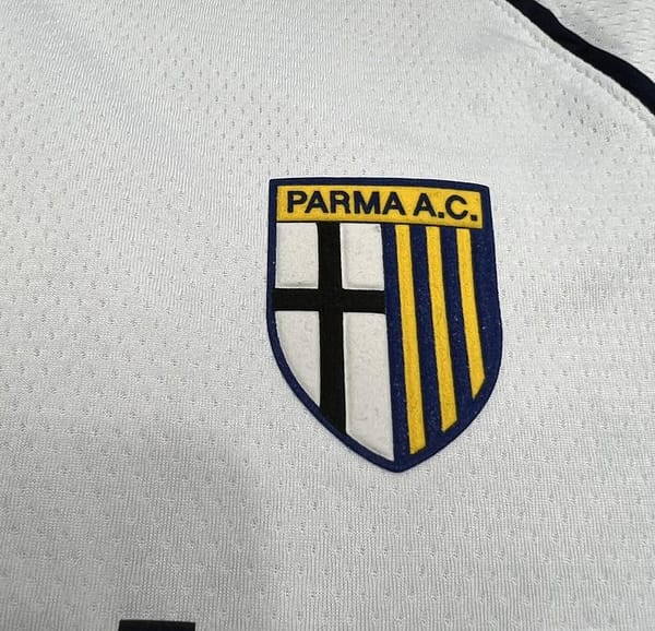 Retro 03/04 Parma Calcio Home Jersey - Image 7
