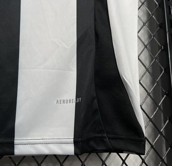 24/25 Newcastle United Home Jersey - Image 9