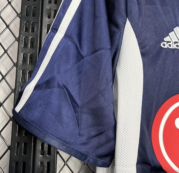 Retro 02/03 Universidad De Chile  Home Jersey - Image 4