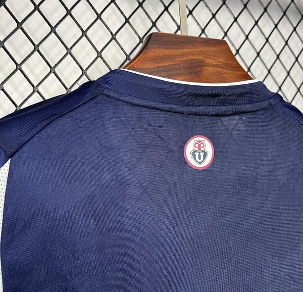 Retro 02/03 Universidad De Chile  Home Jersey - Image 7