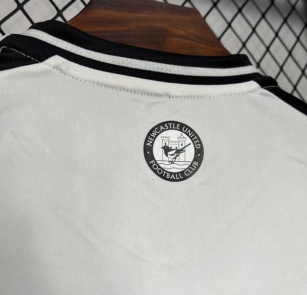 Retro 02/03 Universidad De Chile  Away White Jersey - Image 11