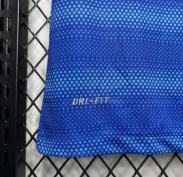 Retro 2014 Brazil Away Blue Jersey - Image 7