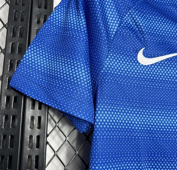 Retro 2014 Brazil Away Blue Jersey - Image 8