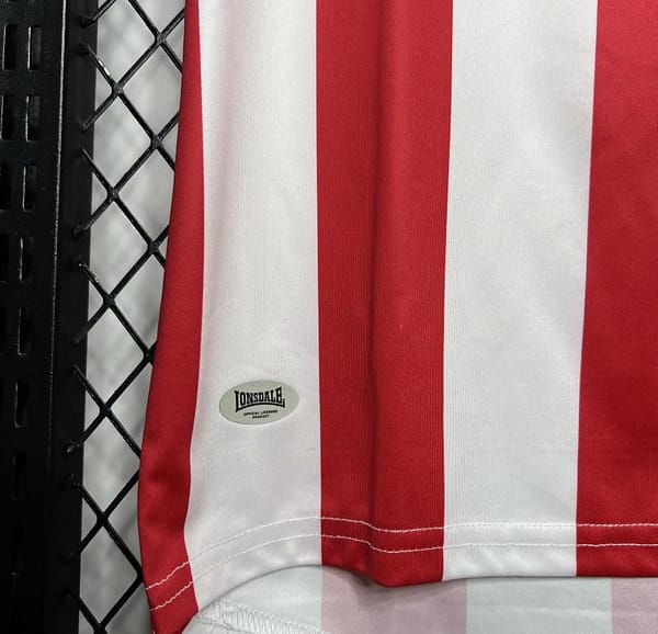 Retro 05/06 Sunderland Home Jersey - Image 4
